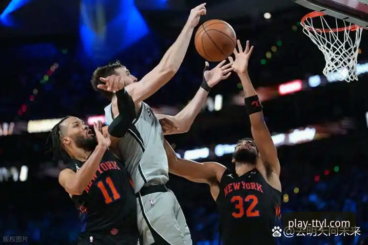 从18分领先到压哨绝杀失败：剖析火箭尼克斯逆转之夜的战术博弈完整指南
