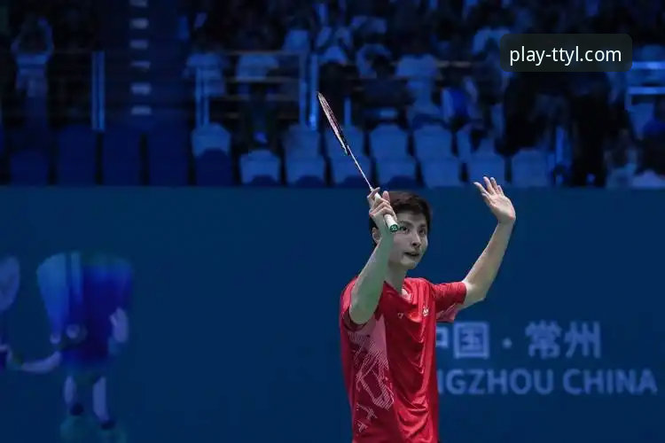 揭秘国羽男单八年冠军荒背后的破局者：石宇奇亚锦赛封王之路